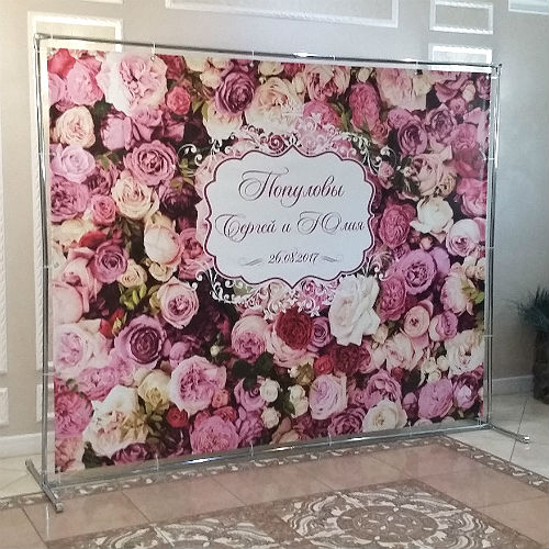 Изготовление мобильных стендов в Туле